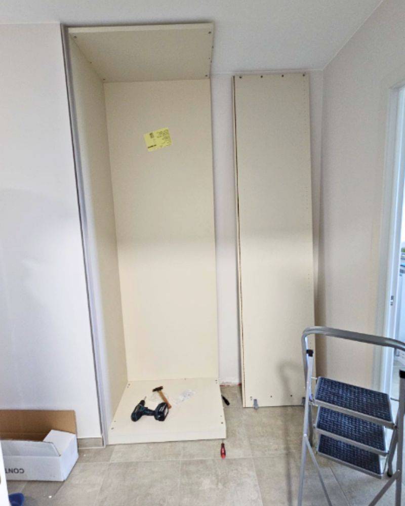 Conception d’un meuble dans un hall d’entrée d’une nouvelle construction à Braine-le-Comte. Conception d’un meuble dans un hall d’entrée d’une nouvelle construction à Braine-le-Comte.